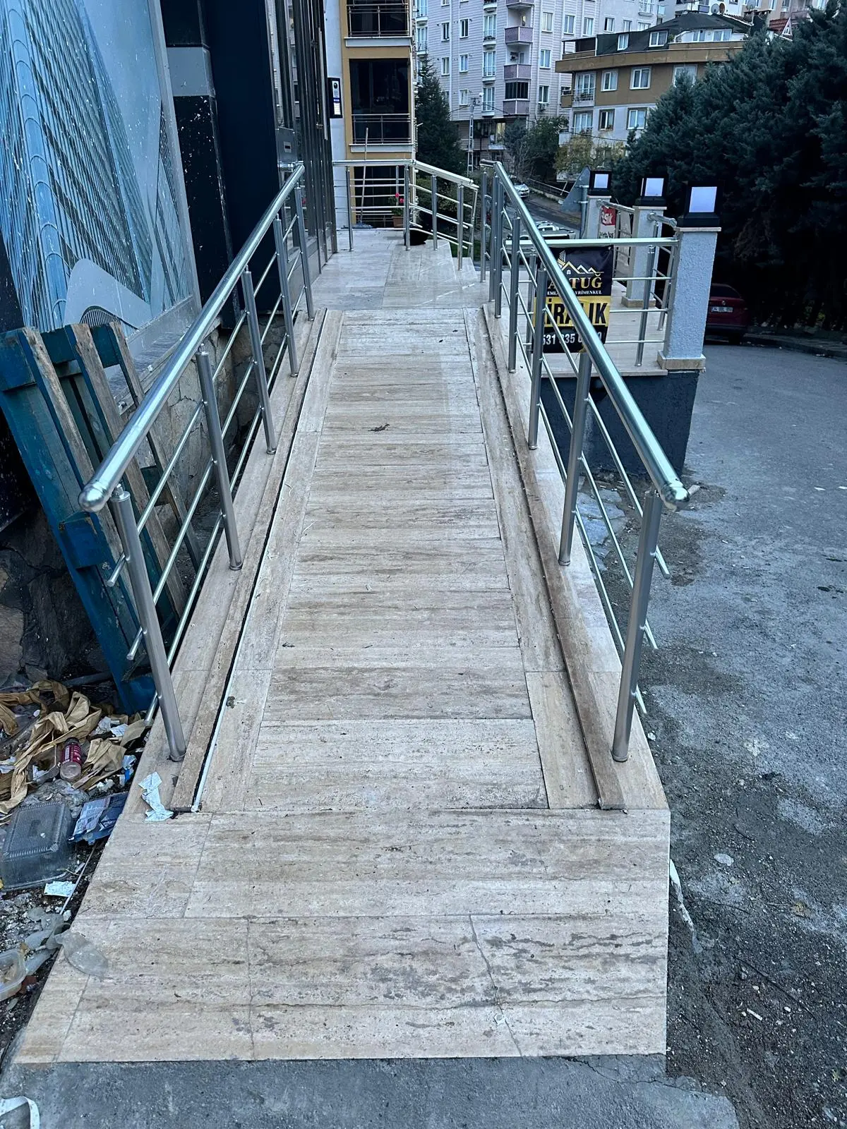 Sarmal beton merdiven dökümü ve betonarme kalıp ustalığı